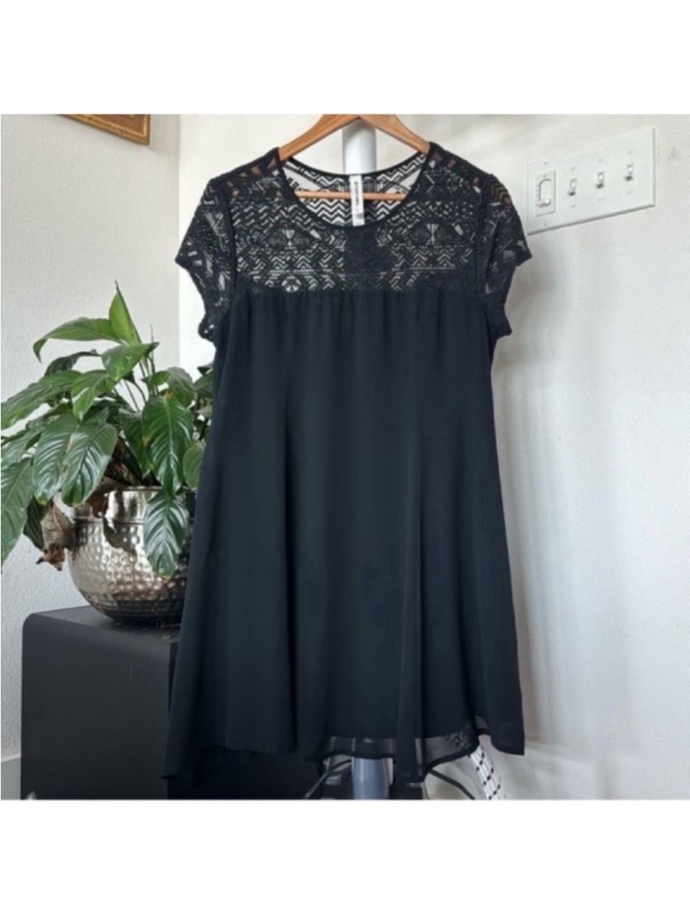 Bethany Mota Black Chiffon Lace Embroidered Shift Dress Sz L